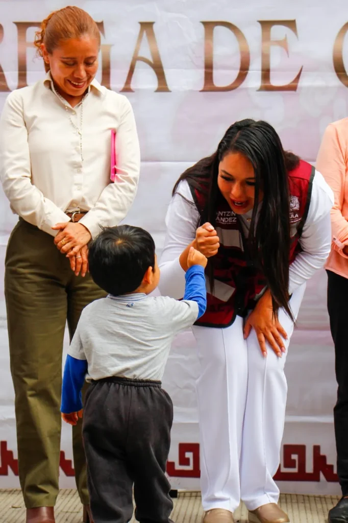 Continúa Tonantzin Fernández fortaleciendo la infraestructura vial en San Pedro Cholula