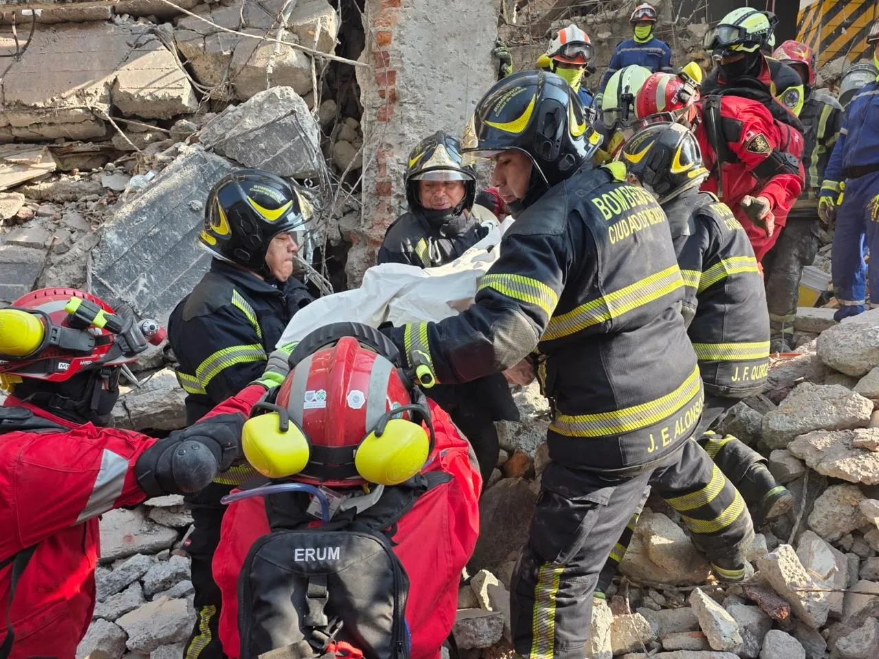 Derrumbe en San Antonio Abad deja tres muertos y un herido tras colapso de edificio en demolición