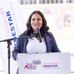 Entrega Lupita Cuautle apoyos económicos para fortalecer la educación en San Andrés Cholula