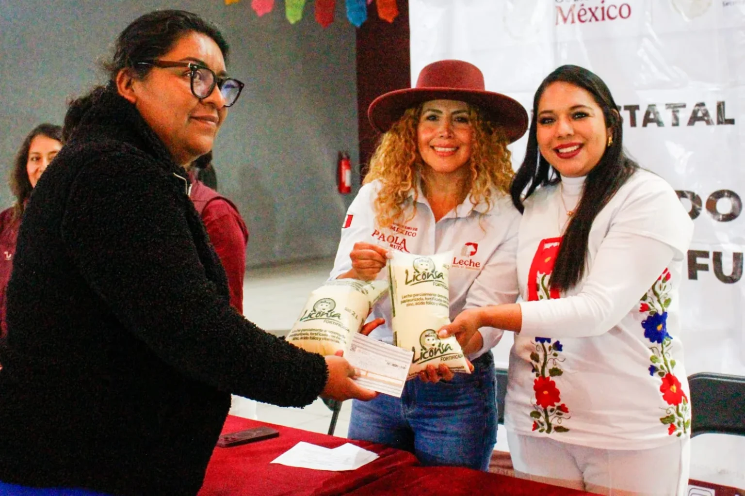 Fortalece Gobierno de San Pedro Cholula el acceso a la nutrición con afiliación al programa “Leche para el Bienestar”