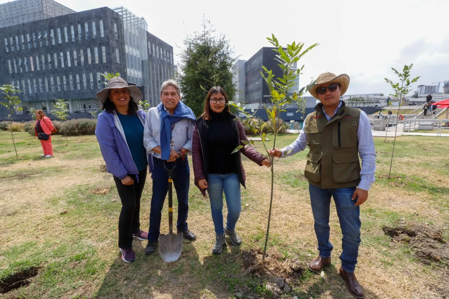 Gobierno Estatal y Ambientalistas fortalecen bosque urbano del CIS