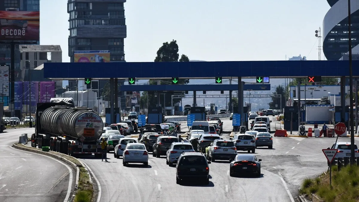 Nueva caseta de la Vía Atlixcáyotl registra 25% de avance en su construcción