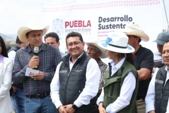 Pável Gaspar respalda acciones ambientales en la Laguna de Chignahuapan