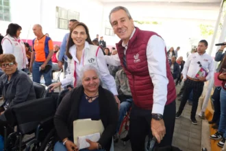 Priorizan Pepe Chedraui y MariElise Budib entrega de aparatos ortopédicos