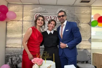 Producción y elenco de “Corazón de Oro” le festejaron su onomástico a la primera actriz Cynthia Klitbo