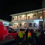 Protección Civil rescata a dos personas lesionadas en zonas montañosa de Quimixtlán
