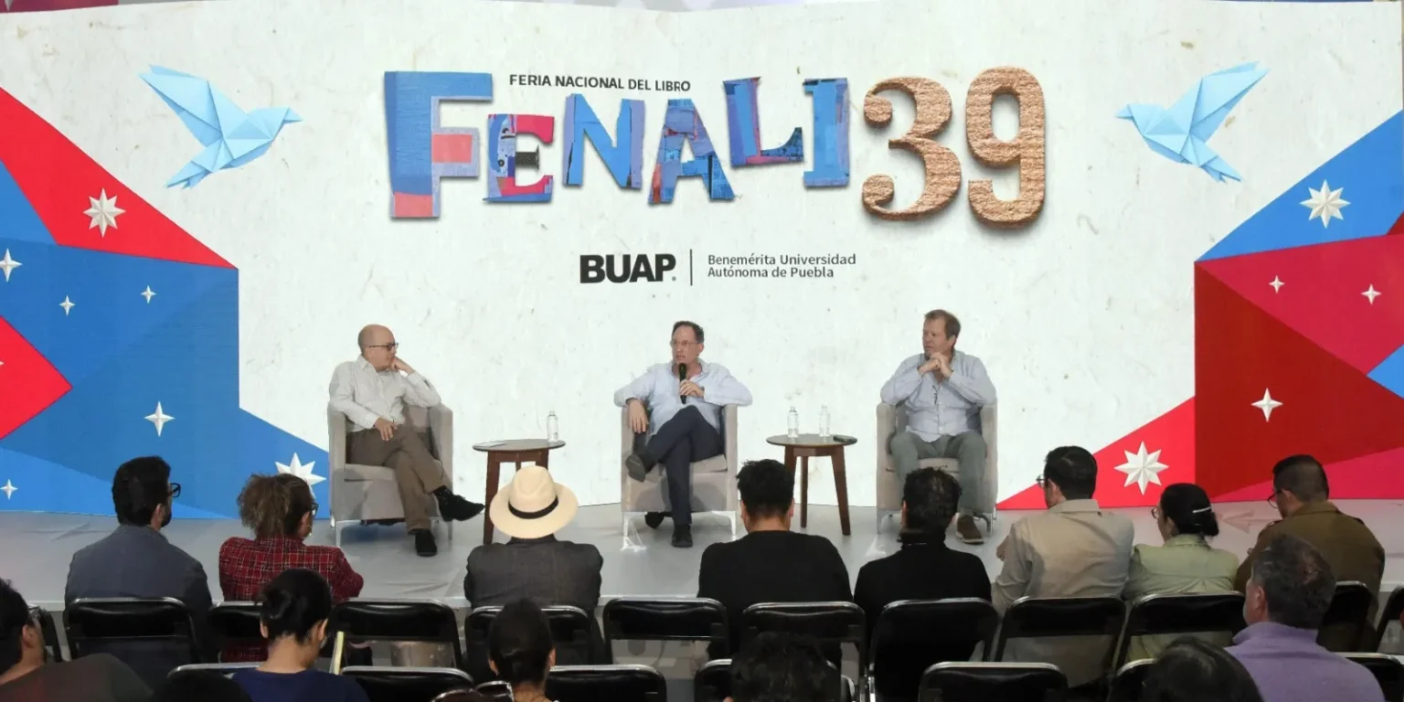 Reúne Fenali BUAP 39 a voces clave de la “Generación del Crack”