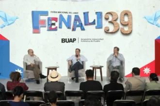Reúne Fenali BUAP 39 a voces clave de la “Generación del Crack”