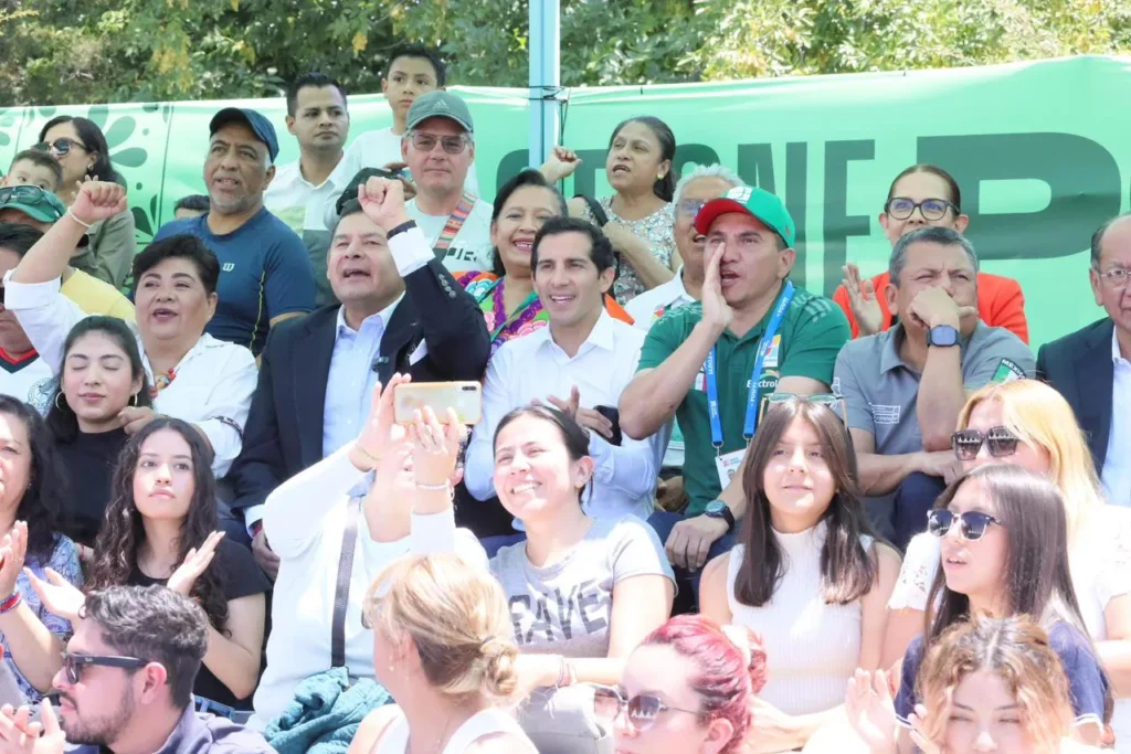 Alejandro Armenta y Rommel Pacheco recorren mundial tiro con arco
