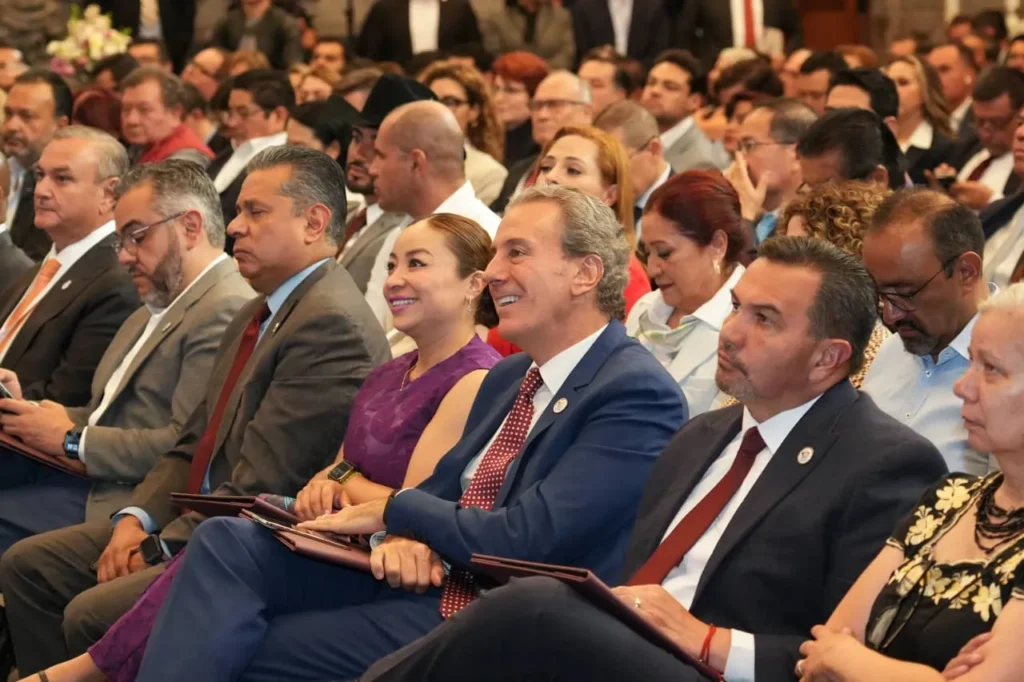 Asiste Pepe Chedraui a la Toma de Protesta de la Presidencia de AALMAC