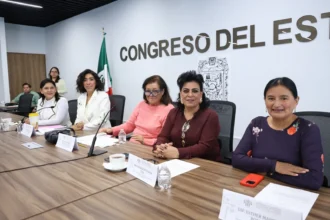 Avala Comisión del Congreso proyecto de acuerdo para que Ayuntamientos retiren obstáculos en banquetas