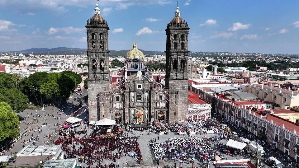 Cerca de un millón de visitantes recibe Puebla en Semana Santa