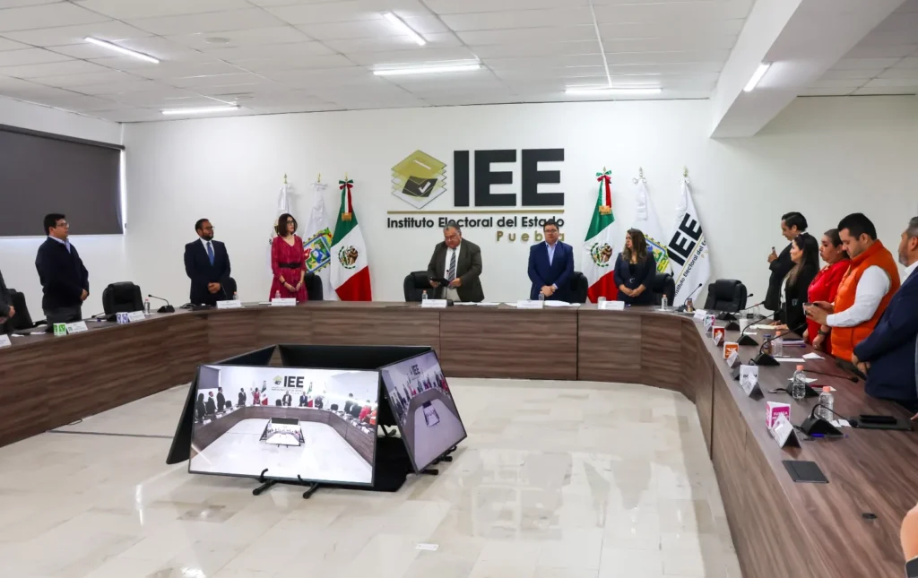 Christian Mariana Ceballos Garduño rindió protesta como Consejera Presidenta Provisional del IEE