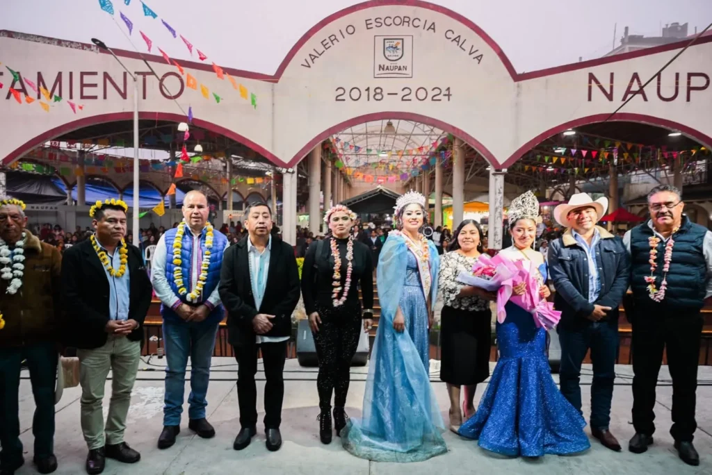 Coronan a Mariana II y arranca la Feria Patronal San Marcos Evangelista 2026 en Naupan