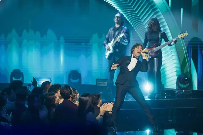 David Bisbal ofreció una actuación sorprendente en la gala de los Billboard Mujeres Latinas en la Música.