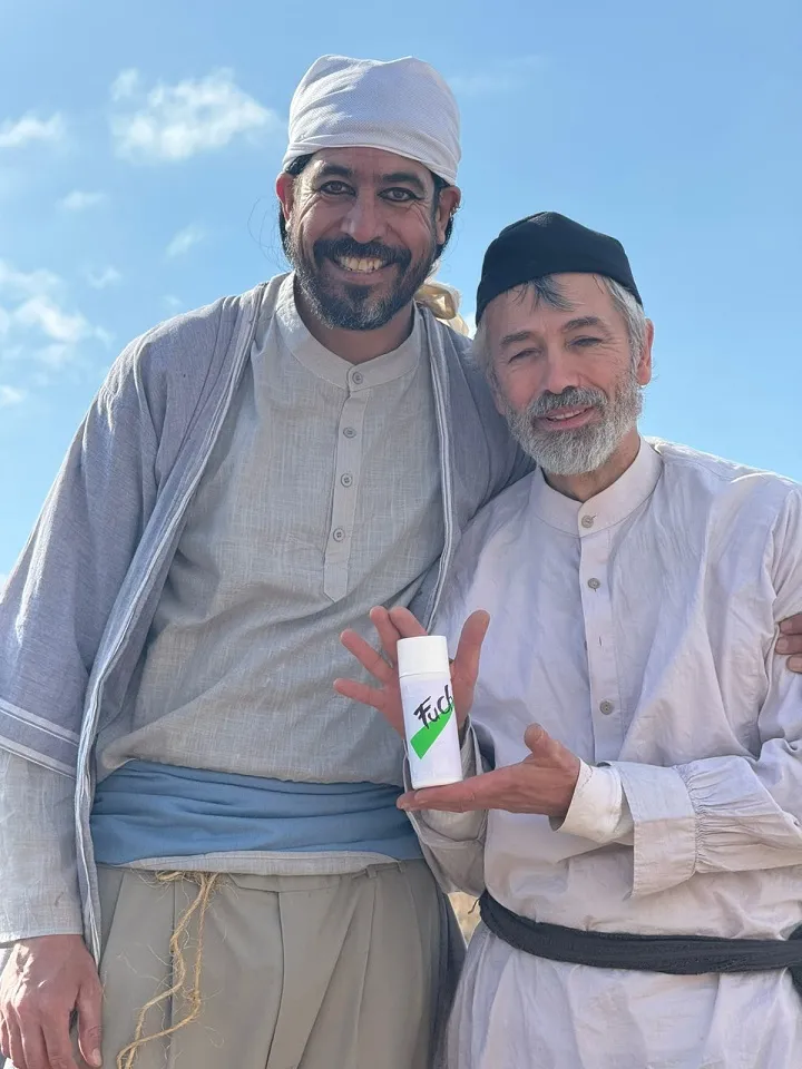 El primer actor Miguel Pizarro estrenó a nivel mundial su obra “El Emperador Dragón y su Traje Invisible”.