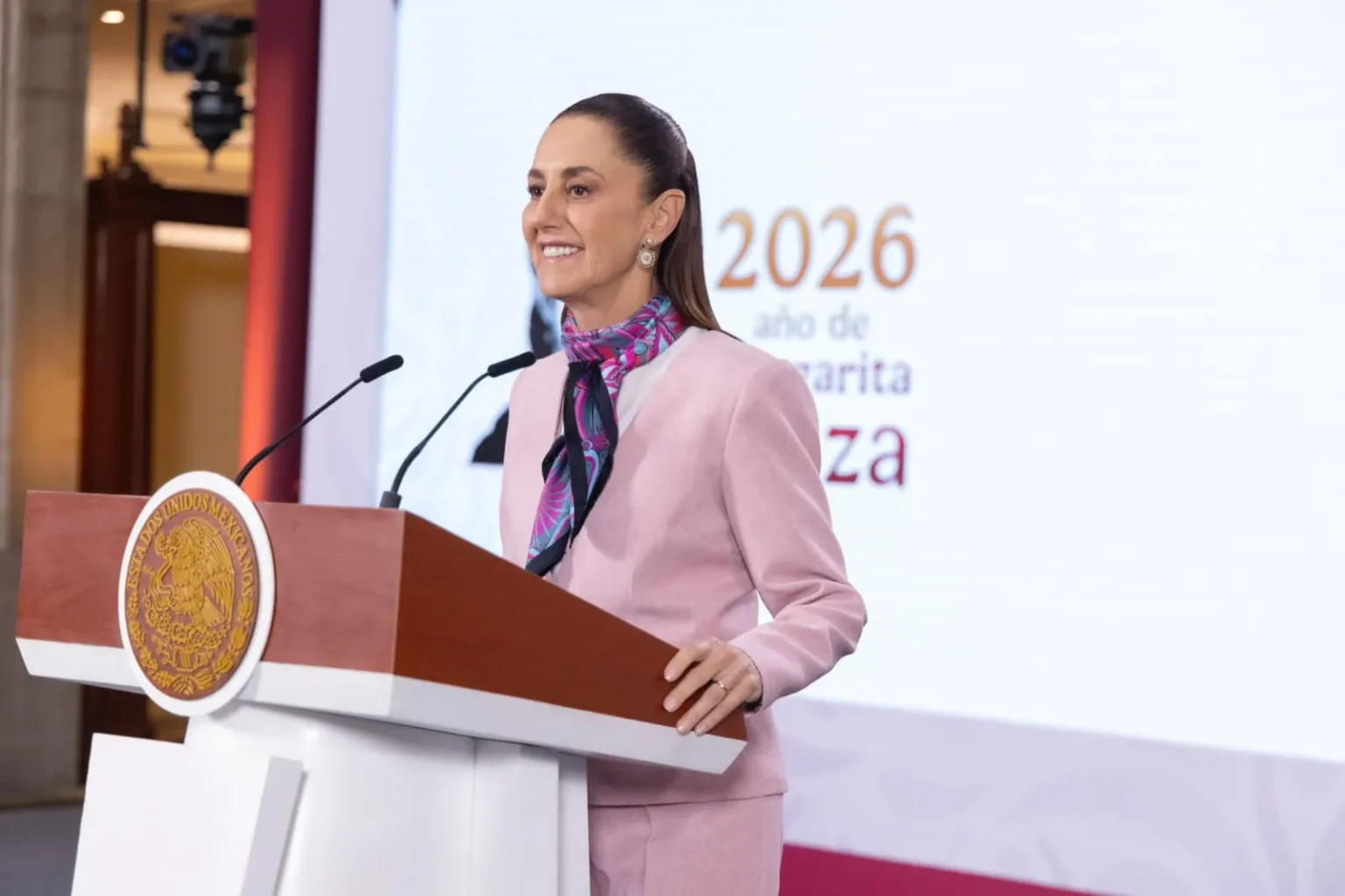 El tren suburbano pasa de manos de privados al pueblo de México presidenta Claudia Sheinbaum