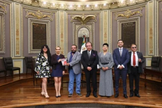 En el Congreso del Estado se presentó el libro “Feminicidio 30 segundos de furia x 30 años de prisión”