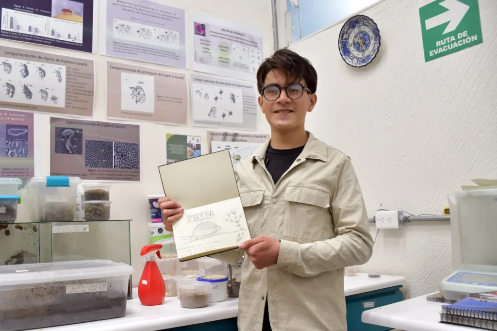 Estudiante gana medalla de bronce en Infomatrix Puebla 2026