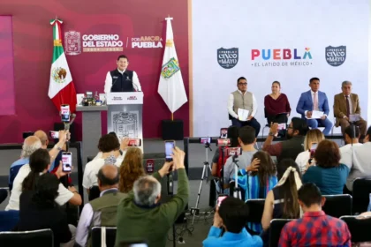 Obra Comunitaria en Puebla fortalece combate a la pobreza con inversión de 1,500 millones de pesos