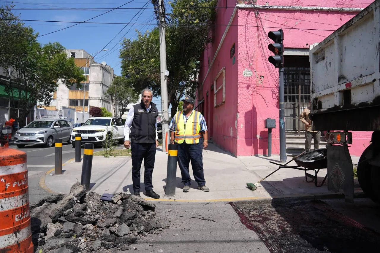 Pepe Chedraui refuerza programa de bacheo