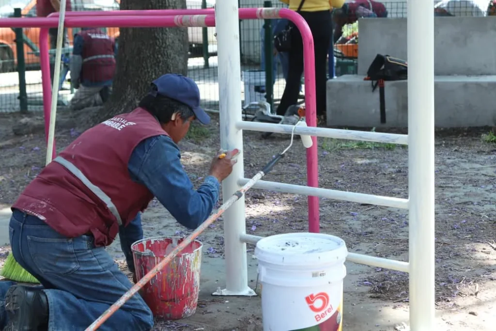 Realiza Gobierno de Pepe Chedraui labores de poda y chapeo en espacios públicos