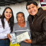 Tonantzin Fernández fortalece al campo cholulteca con entrega de biofertilizantes