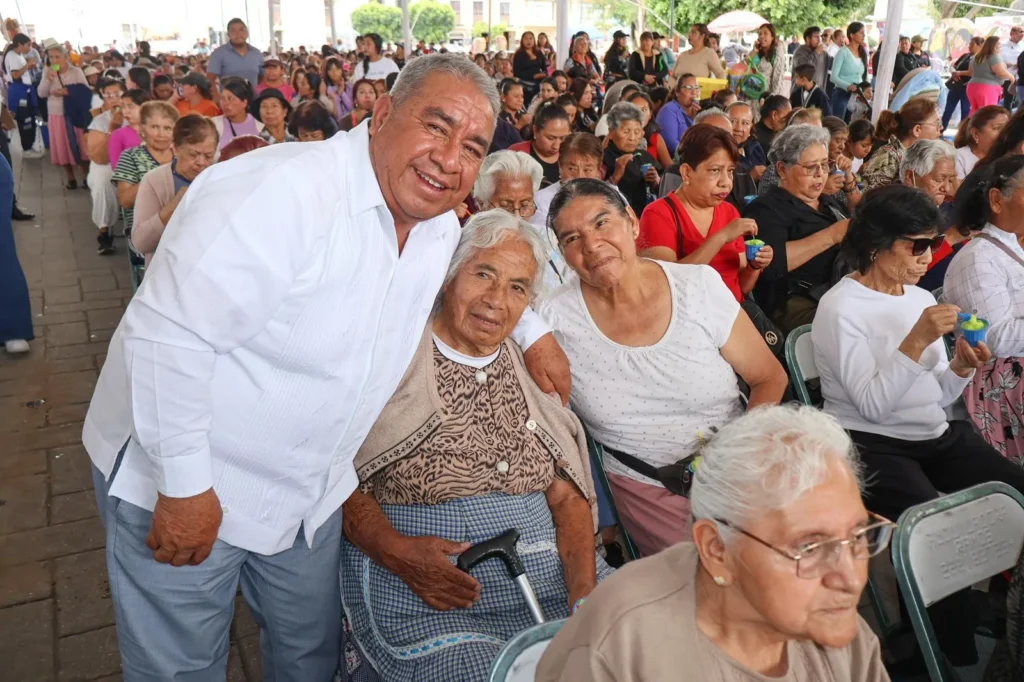 Amozoc celebró en grande el día de las madres en todo el municipio