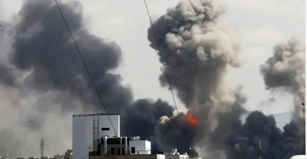 Ataques de EE. UU. en Irán y bombardeos mortales en Líbano mantienen en vilo a Oriente Medio
