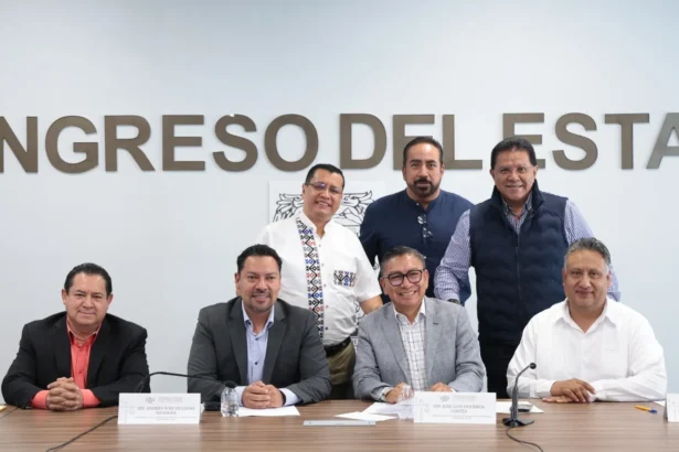Avala Comisión del Congreso dictamen para garantizar autonomía y democracia sindical de las y los trabajadores al servicio del Estado