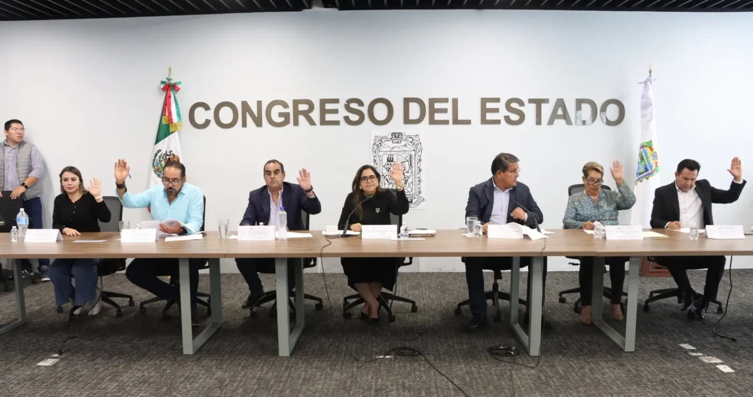 Avala Comisión del Congreso donación de predios para vivienda, salud, educación y tratamiento de residuos sólidos