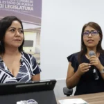 Congreso de Puebla instala dispensadores de toallas femeninas, anuncia la diputada Celia Bonaga