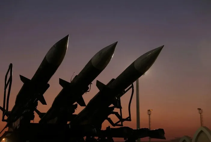 EE. UU. ataca Irán e Israel lanza campaña masiva de bombardeos en Líbano