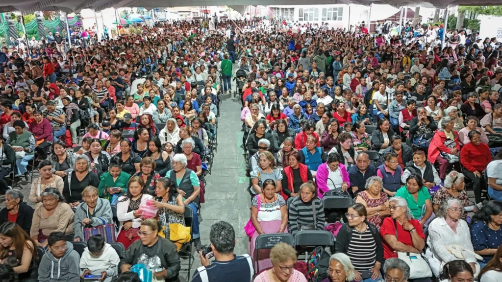 Encabezan Omar Muñoz y Tere Alfaro festejo por el Día de las Madres en Cuautlancingo