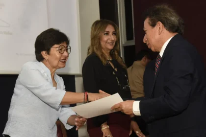 Entrega Rectora Lilia Cedillo reconocimientos para celebrar el Día del Contador Público