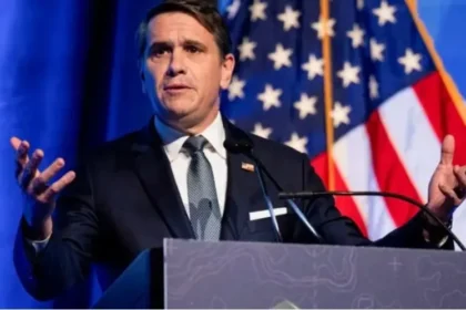 Fiscal Todd Blanche advierte más caídas en el gabinete de Sheinbaum