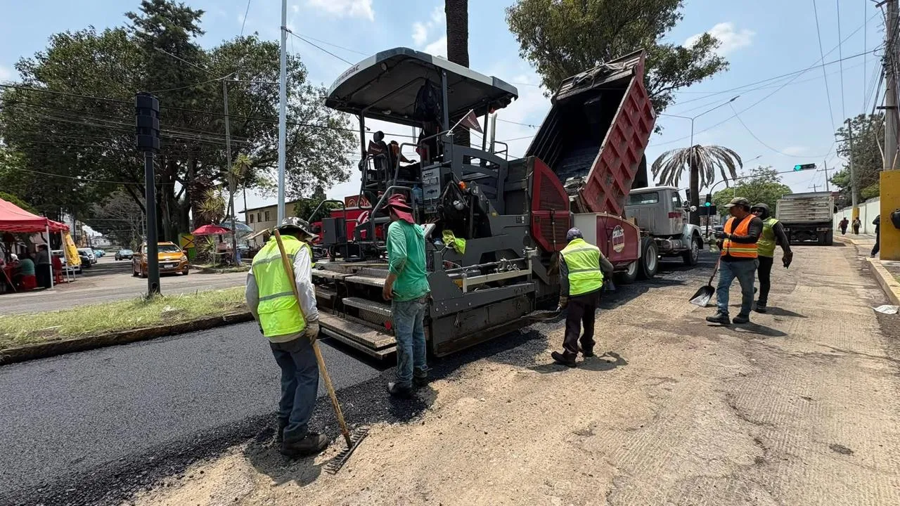 Fortalece Pepe Chedraui vialidades con el Tren Capitalino de Pavimentación