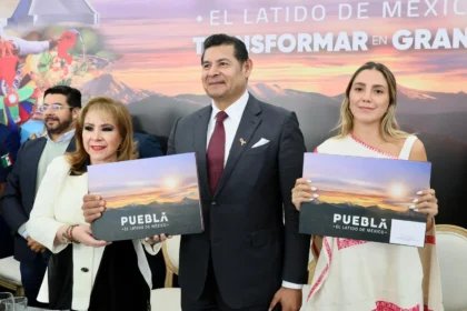 Libro Puebla, el Latido de México, proyecta riqueza cultural y turística del estado