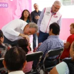 Pepe Chedraui, a través del programa “Oír para Vivir”, entrega 50 aparatos auditivos
