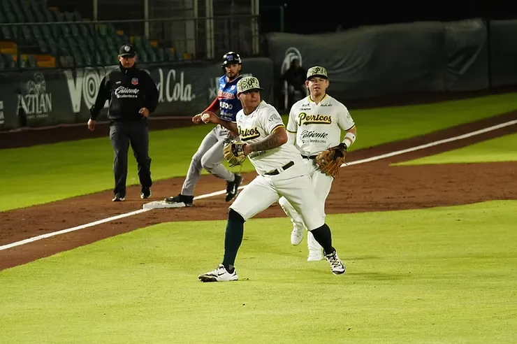 Pericos cae ante Olmecas en el segundo de la serie