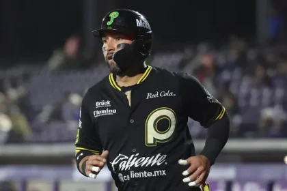 Pericos se adelanta en la serie ante Los Conspiradores