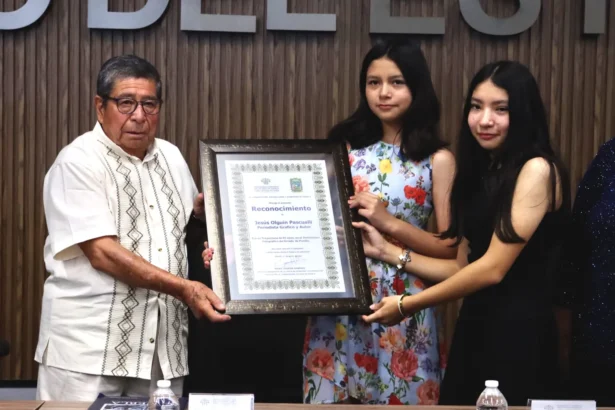 Presentan en el Congreso del Estado el libro “Puebla, Crónica Gráfica de los años 70, 80 y 90 del siglo XX”