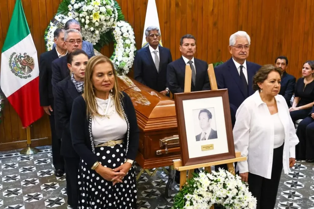 Rinden homenaje en San Pedro Cholula a Ramón Blanca, expresidente municipal 1978-1981