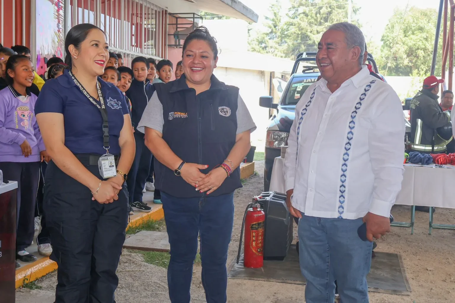 Severiano de la Rosa acerca campañas de prevención a escuelas de Amozoc