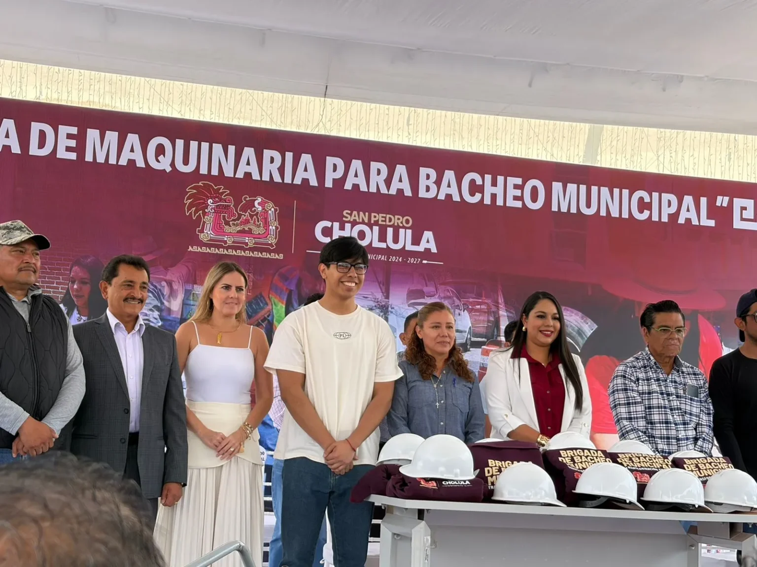 Tonantzin Fernández fortalece programa de bacheo en San Pedro Cholula con nueva maquinaria
