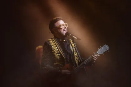 Alex Syntek llegará a Puebla con la gira “Total Syntek” para celebrar 35 años de trayectoria