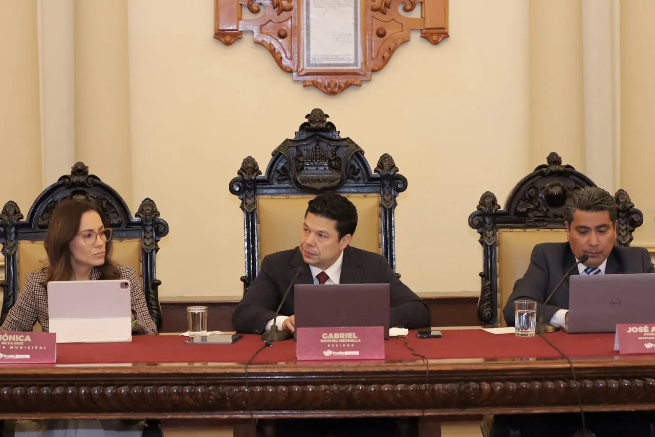 Aprueba Cabildo jubilaciones a trabajadoras y trabajadores del Ayuntamiento de Puebla