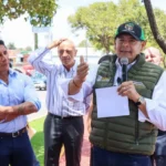 Armenta proyecta pavimentar 420 kilómetros de vialidades durante 2026, con maquinaria propia y apoyo federal