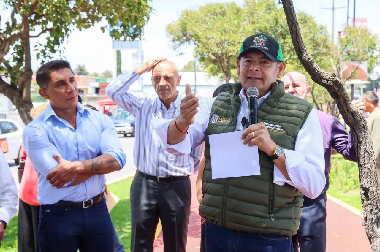Armenta proyecta pavimentar 420 kilómetros de vialidades durante 2026, con maquinaria propia y apoyo federal