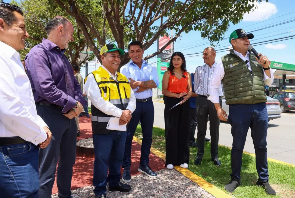 Armenta proyecta pavimentar 420 kilómetros de vialidades durante 2026, con maquinaria propia y apoyo federal